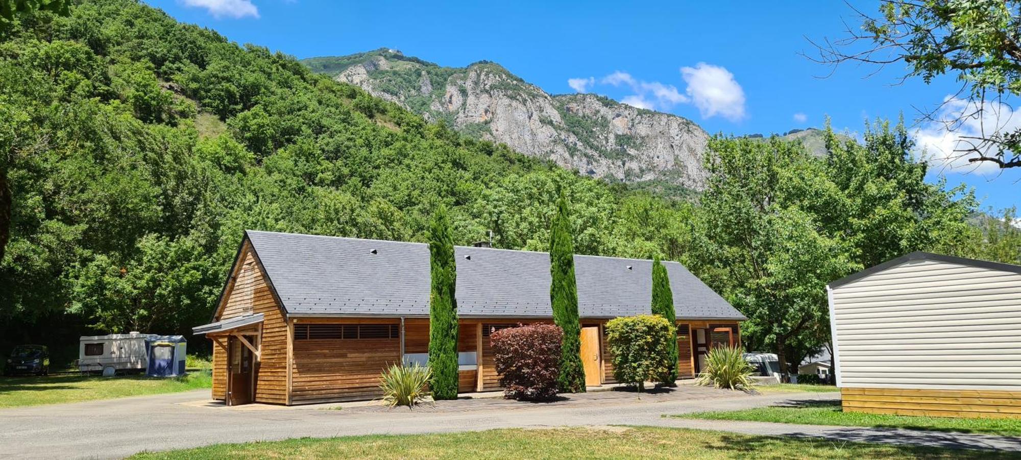 Camping Familial - Parc Aquatique - Grande Aire De Jeux A La Montagne 아고스 비달로스 외부 사진